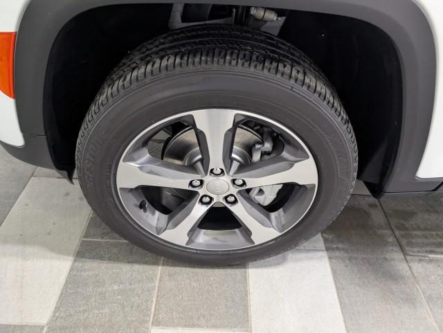 used 2023 Jeep Grand Cherokee car, priced at $33,498