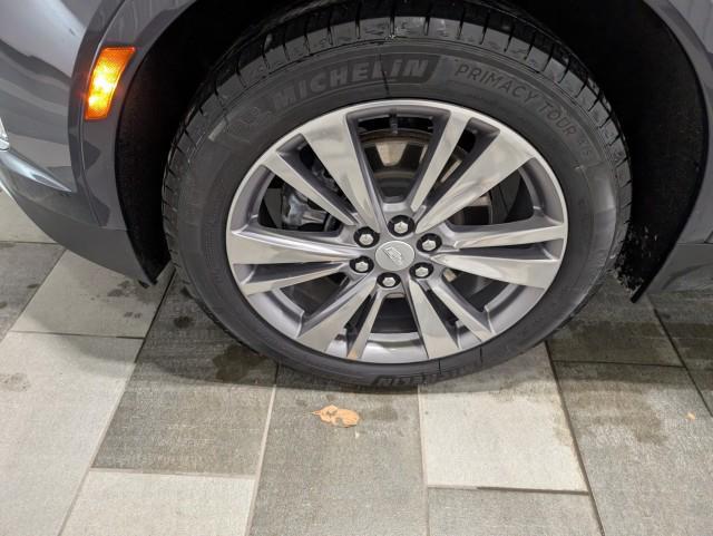 used 2025 Cadillac XT5 car, priced at $38,998