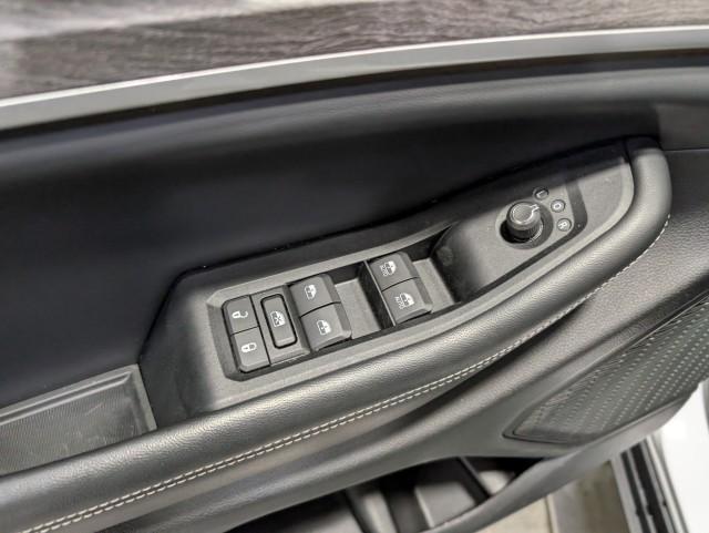 used 2023 Jeep Grand Cherokee car, priced at $32,998