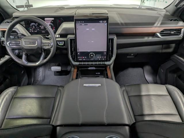 used 2025 GMC Yukon car, priced at $64,998