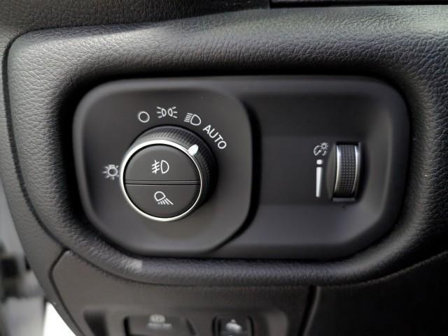 used 2022 Ram 1500 car, priced at $38,998