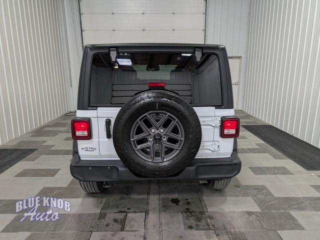 used 2025 Jeep Wrangler car, priced at $32,998