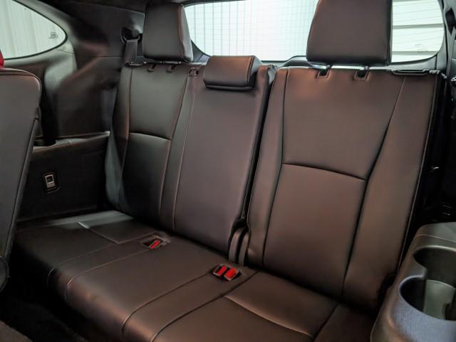 used 2025 Toyota Highlander car, priced at $46,998