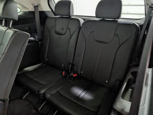 used 2025 Kia Sorento car, priced at $32,998