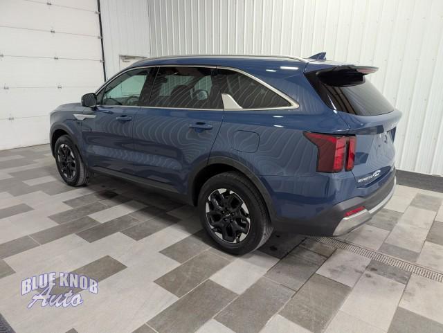 used 2025 Kia Sorento car, priced at $32,998