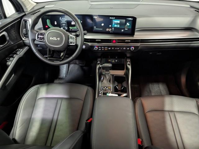 used 2025 Kia Sorento car, priced at $32,998