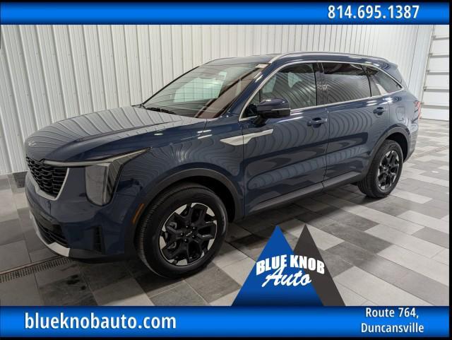 used 2025 Kia Sorento car, priced at $32,998