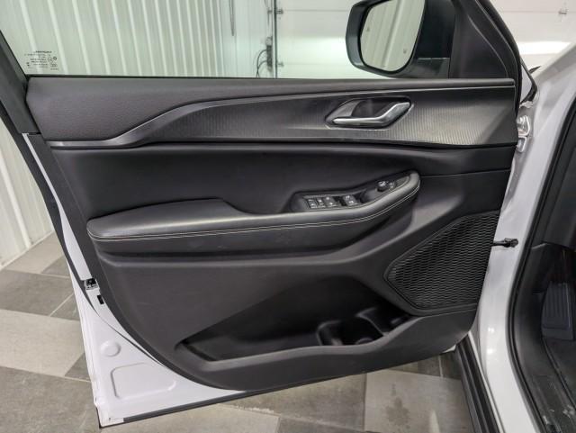 used 2023 Jeep Grand Cherokee car, priced at $29,498