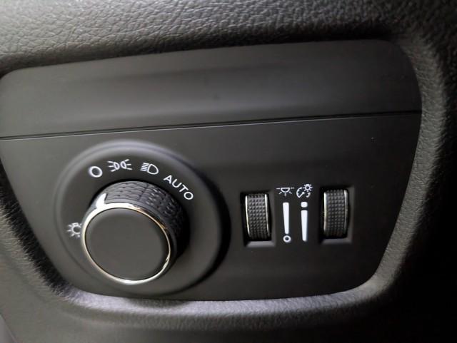 used 2023 Jeep Grand Cherokee car, priced at $29,498