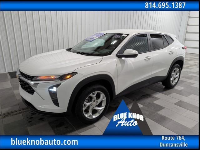 used 2024 Chevrolet Trax car, priced at $20,998