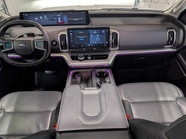 used 2025 Ford Expedition car, priced at $62,998
