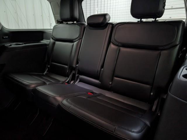 used 2025 Ford Expedition car, priced at $62,998