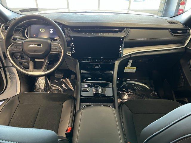 new 2026 Jeep Grand Cherokee car, priced at $49,450