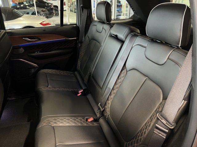 new 2025 Jeep Grand Cherokee car, priced at $75,715