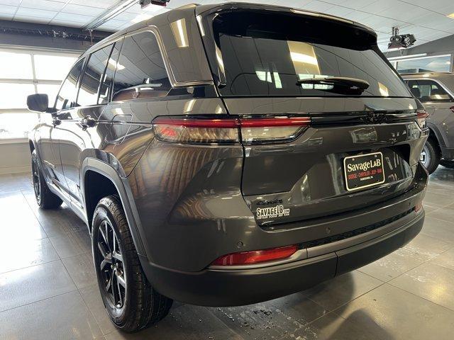 new 2026 Jeep Grand Cherokee car, priced at $50,045