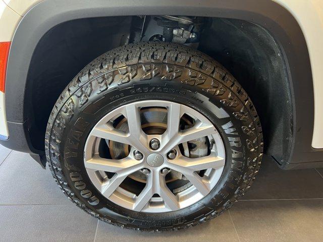 used 2022 Jeep Grand Cherokee L car, priced at $31,380