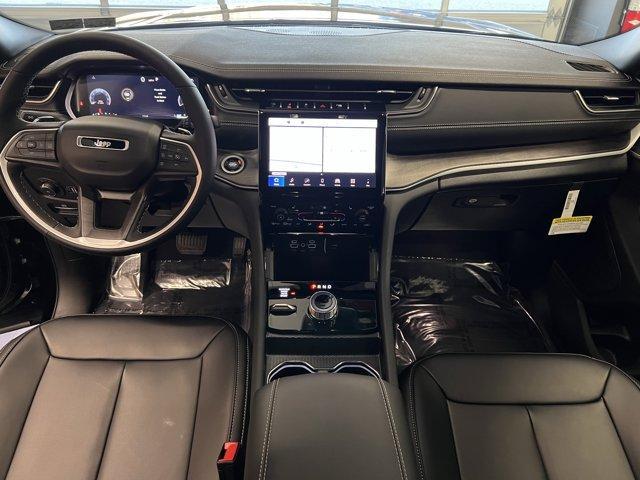 new 2025 Jeep Grand Cherokee car, priced at $51,915