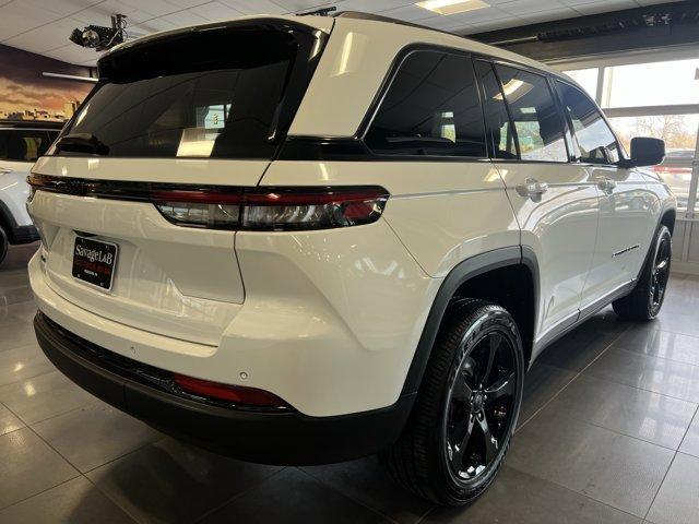 used 2024 Jeep Grand Cherokee car, priced at $37,380