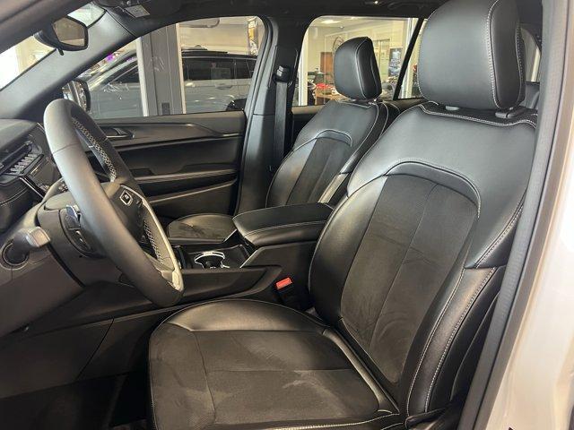 used 2024 Jeep Grand Cherokee car, priced at $37,380