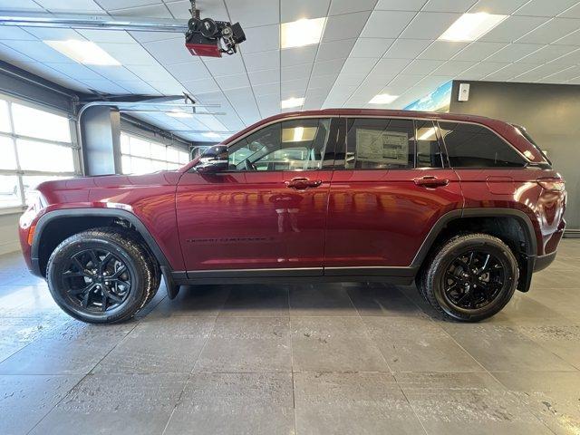 new 2026 Jeep Grand Cherokee car, priced at $49,975