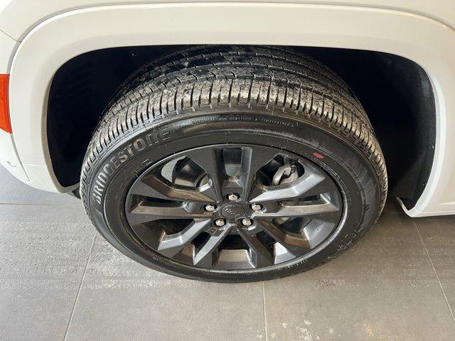 new 2026 Jeep Grand Cherokee car, priced at $52,056
