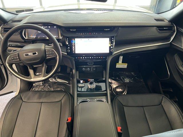 new 2026 Jeep Grand Cherokee car, priced at $52,056