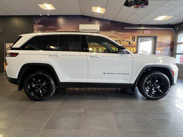 new 2026 Jeep Grand Cherokee car, priced at $52,030