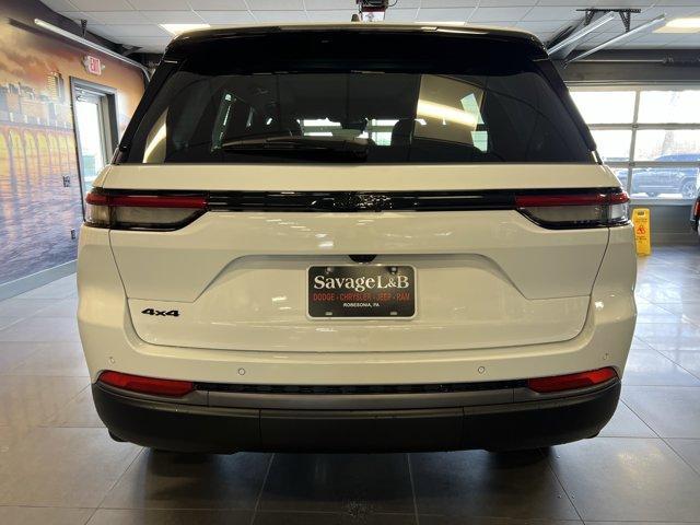 new 2026 Jeep Grand Cherokee car, priced at $52,030