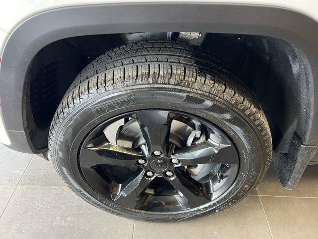 new 2026 Jeep Grand Cherokee car, priced at $52,030