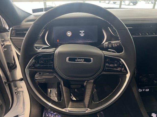 new 2025 Jeep Grand Cherokee car, priced at $60,689