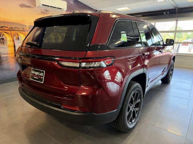 new 2025 Jeep Grand Cherokee car, priced at $43,500
