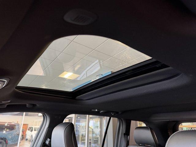 new 2025 Jeep Grand Cherokee car, priced at $43,500