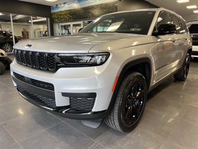 used 2023 Jeep Grand Cherokee L car, priced at $31,999