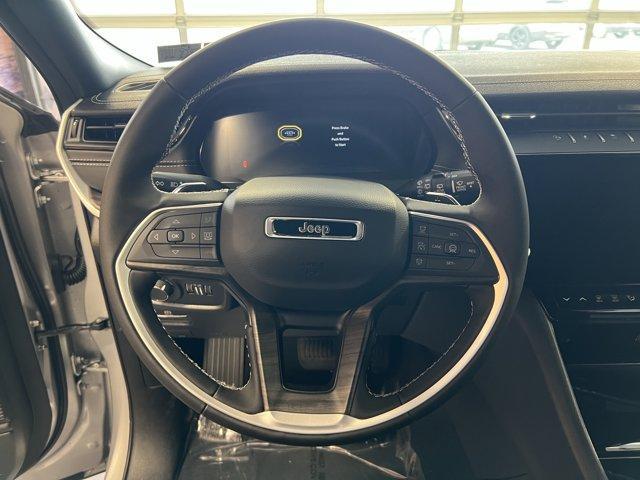 new 2026 Jeep Grand Cherokee car, priced at $50,570