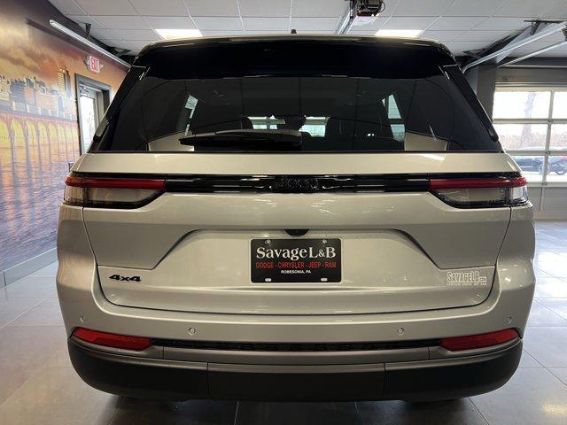 new 2026 Jeep Grand Cherokee car, priced at $50,570