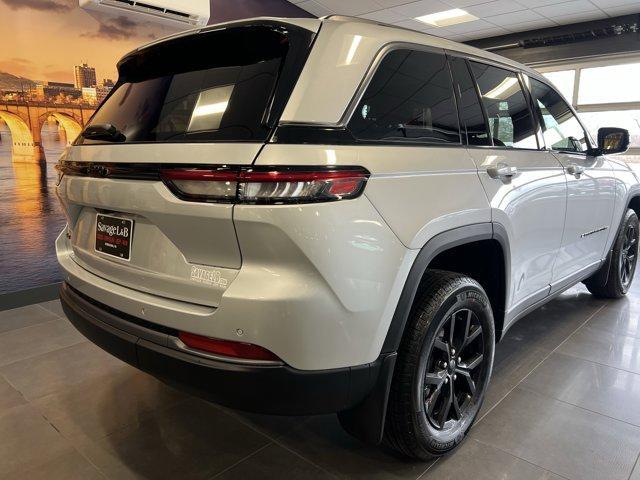 new 2026 Jeep Grand Cherokee car, priced at $50,570