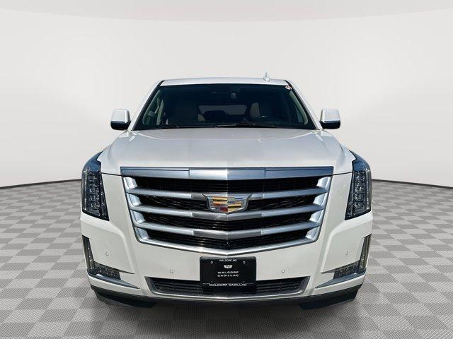 used 2020 Cadillac Escalade ESV car, priced at $39,200