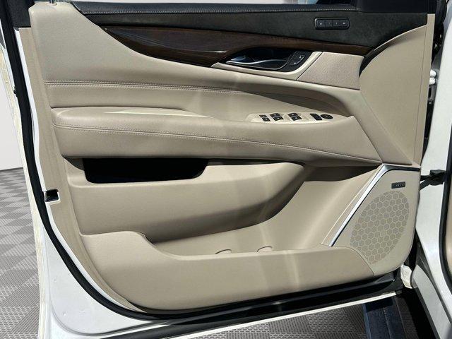 used 2020 Cadillac Escalade ESV car, priced at $39,200