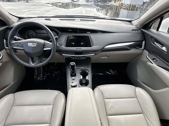 used 2022 Cadillac XT4 car, priced at $22,270