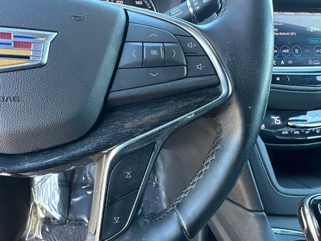 used 2022 Cadillac XT5 car, priced at $28,310