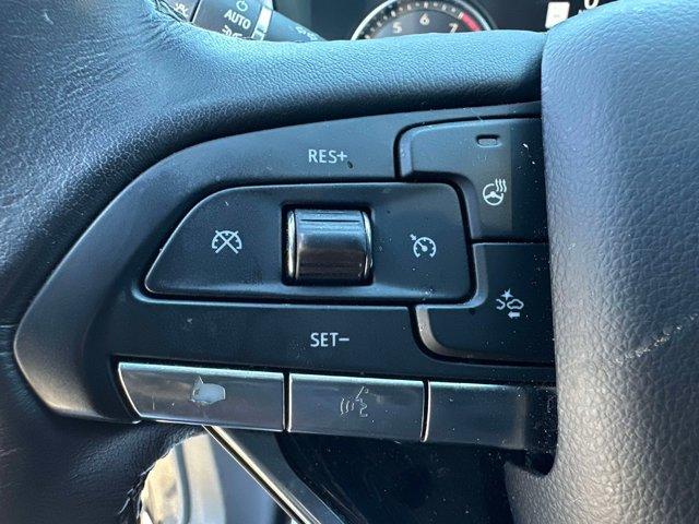 used 2023 Cadillac XT6 car, priced at $35,990