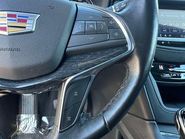 used 2022 Cadillac XT5 car, priced at $28,940