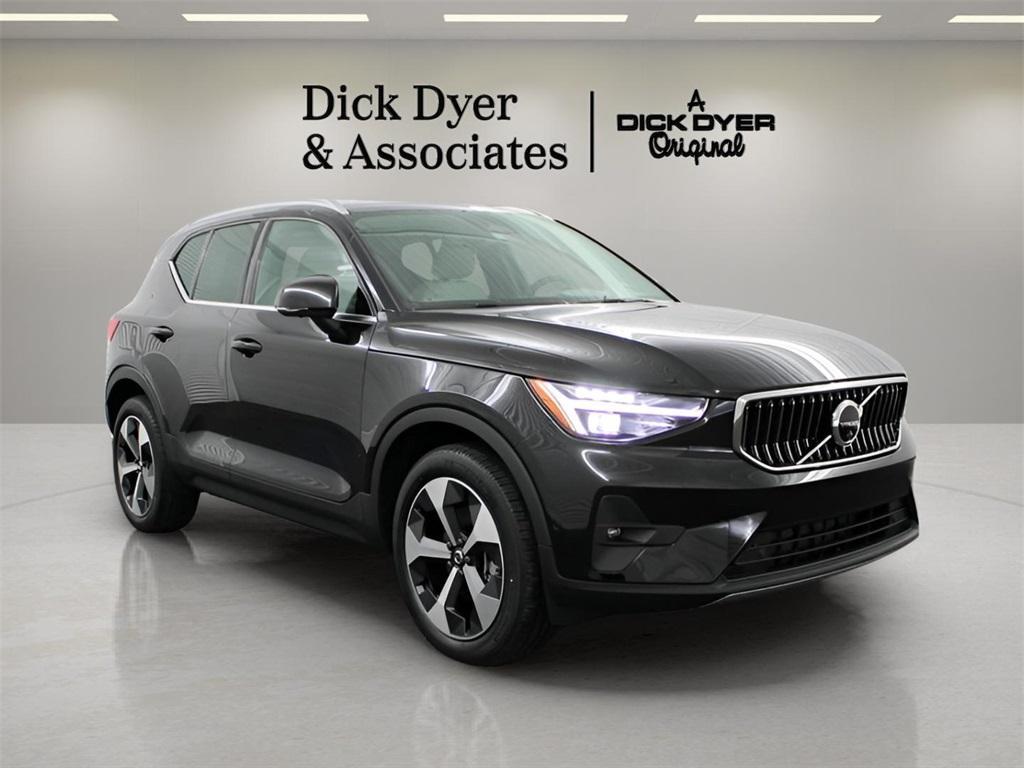 used 2025 Volvo XC40 car, priced at $36,989