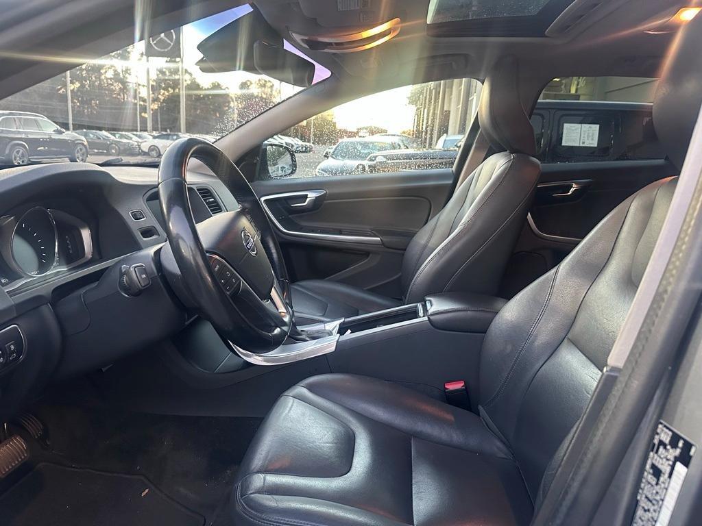 used 2018 Volvo V60 Cross Country car, priced at $19,989