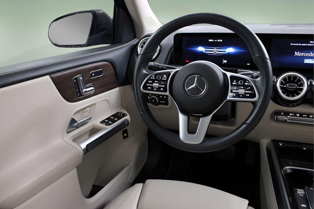used 2023 Mercedes-Benz GLB 250 car, priced at $25,989