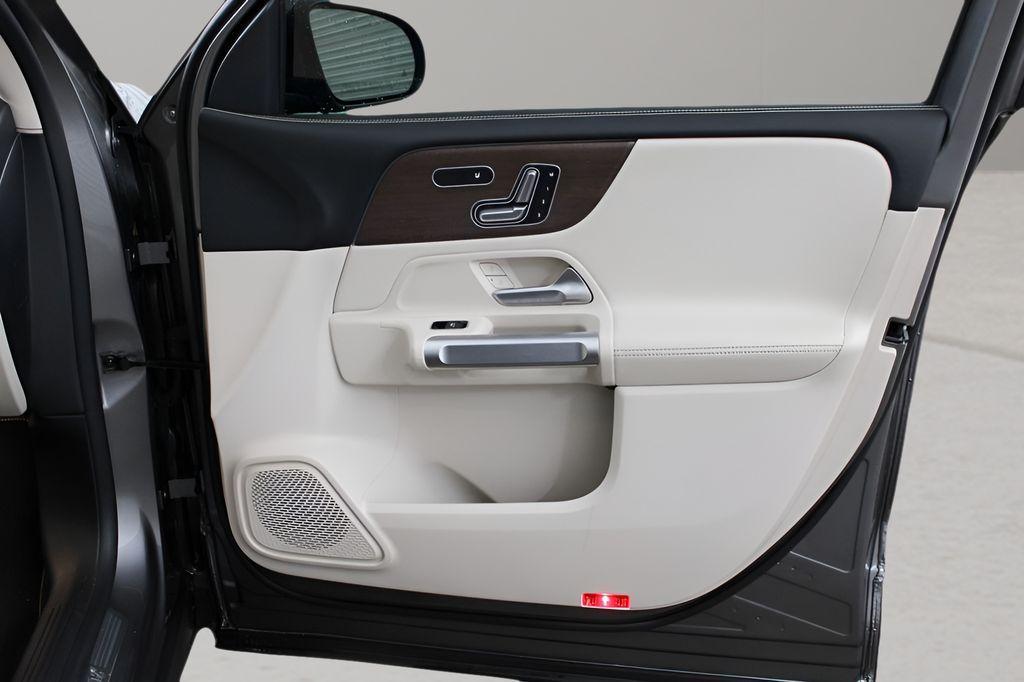 used 2023 Mercedes-Benz GLB 250 car, priced at $25,989