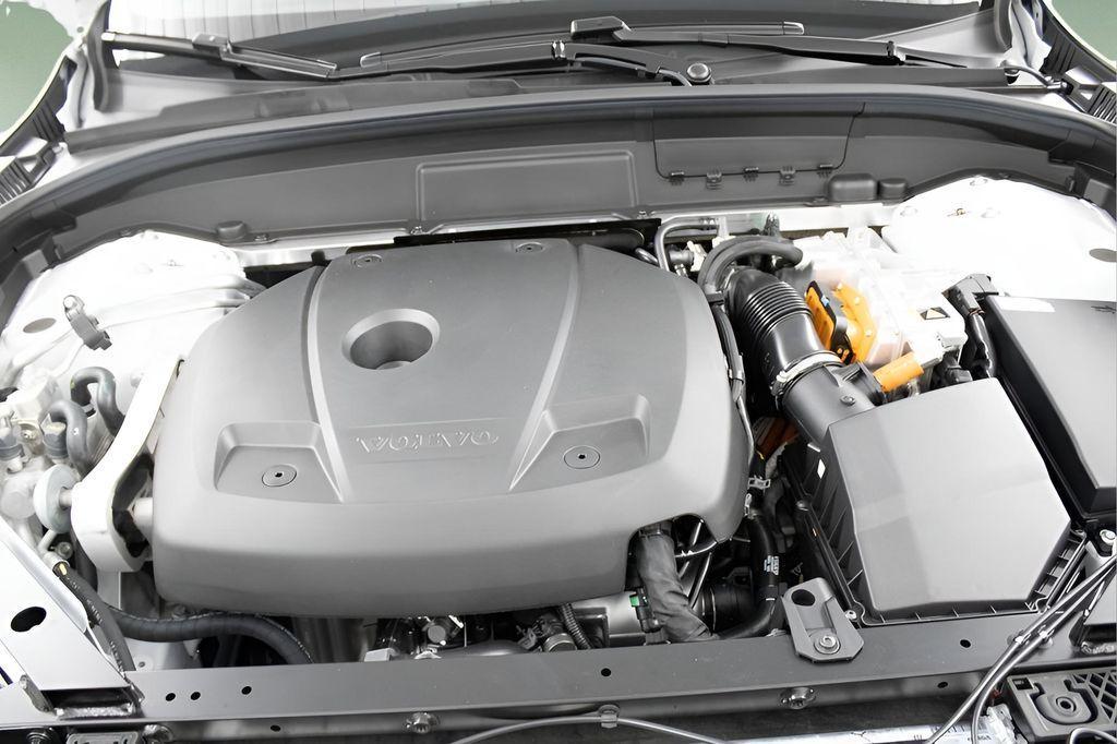 used 2025 Volvo XC60 Plug-In Hybrid car, priced at $49,989