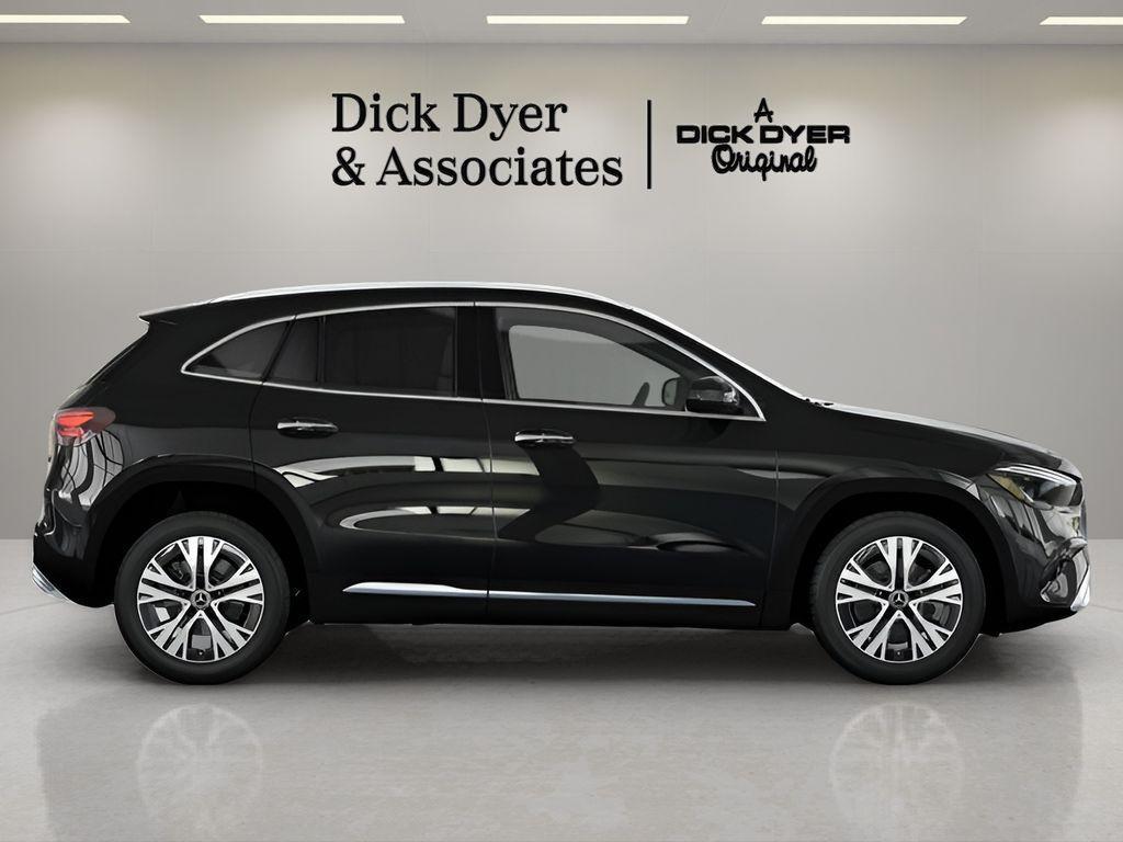 used 2026 Mercedes-Benz GLA 250 car, priced at $39,989