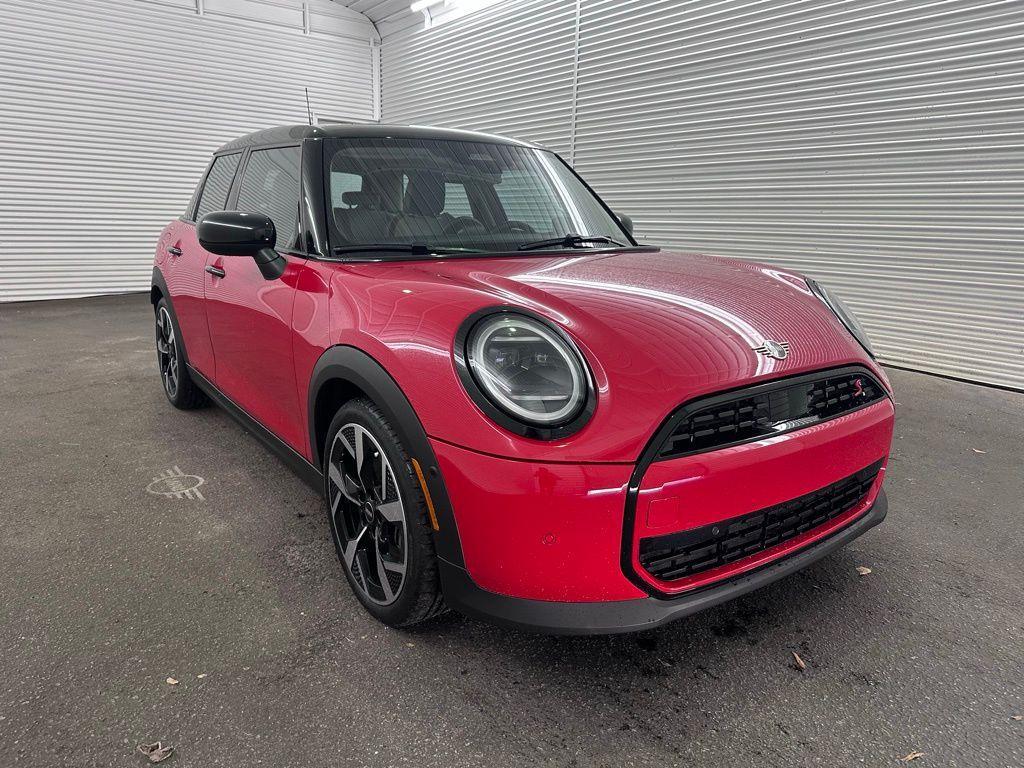 used 2025 MINI Hardtop car, priced at $29,989