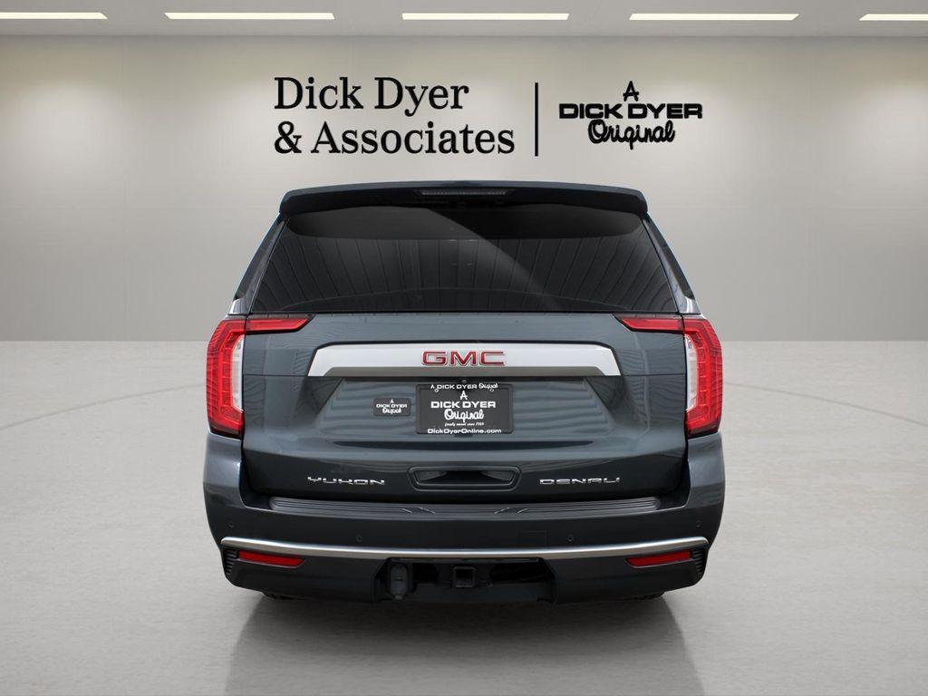 used 2022 GMC Yukon XL car, priced at $42,989
